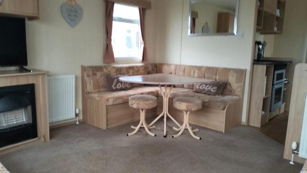 Seascape - Blue Dolphin Holiday Park Gristhorpe Extérieur photo